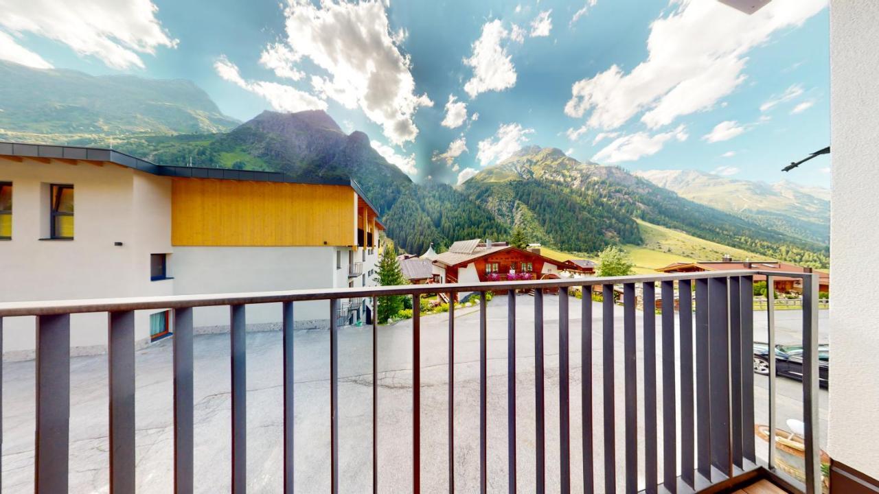 Pitzplus Appartements Sankt Leonhard im Pitztal Esterno foto