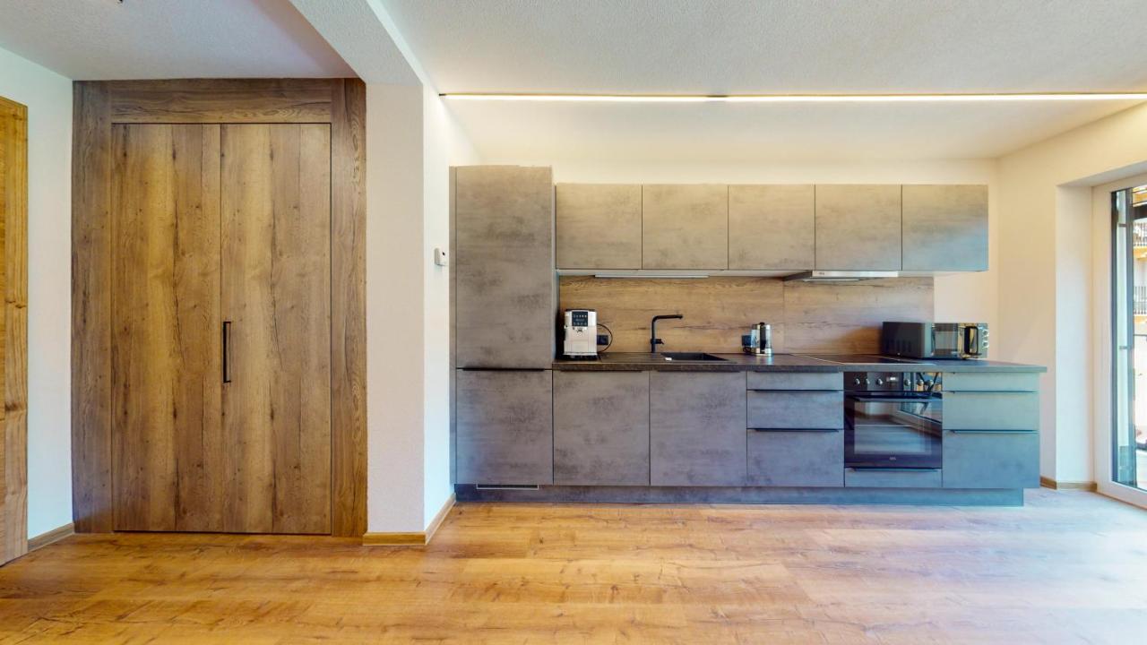 Pitzplus Appartements Sankt Leonhard im Pitztal Esterno foto